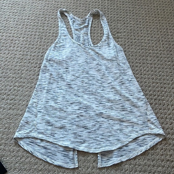 Lululemon Salute the Sun Tank - Picture 7 of 9